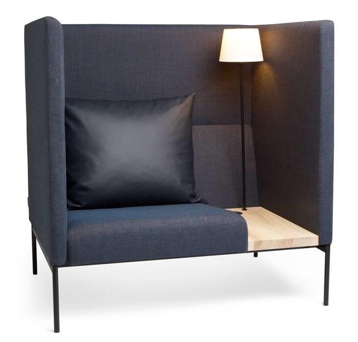 ONLINE HIBACK ONLINE HIBACK EASY CHAIR INCL 1 BACK CUSHION AND TABLE TOP IN ASH OR BLACK STAINED ASH DESIGN CLAESSON KOIVISTO RUNE 2018 UPHOLSTERY COM/STEEL LEGS 14.340 17.