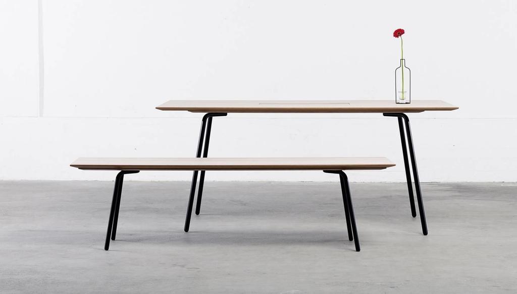 1439 København K, Denmark T +46 42 29 29 49 info@daviddesign.