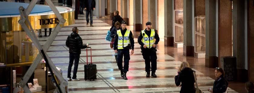 De strategiska initiativen 2017 2018 Polisens satsningar och brottsförebyggande åtgärder på lokal nivå behöver därför fortsätta för att förhindra att problemen kvarstår, för att vända