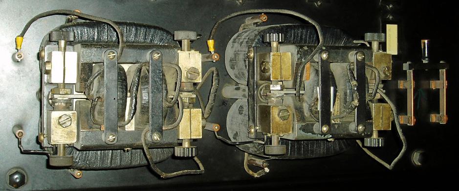 Reläer som nycklar magnetiska förstärkaren tralerna hade ständig kontakt om kvaliteten på överföringen.