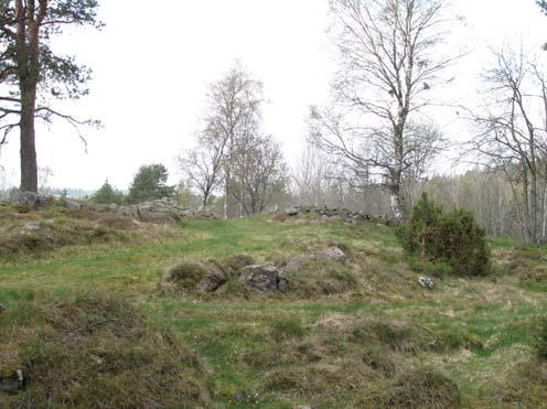 25 Väster om Torstad Hagmarksskog (4,6 ha) Högt belägen hagmarksskog. Området är ej besökt och klassningen grundar sig på nyckelbiotopsinventeringen.