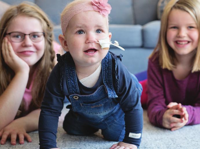 ENGAGERADE I SAMHÄLLET Hållbarhet handlar också om att engagera sig i samhället. Vi engagerar oss runt om i Sverige inom till exempel sport, omsorg och integration.