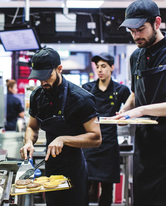 Stora nog att göra skillnad Vi på McDonald s Sverige tror starkt på att goda affärer för alla, från gäster till medarbetare, skapas genom att erbjuda goda val som kan förändra samhället.