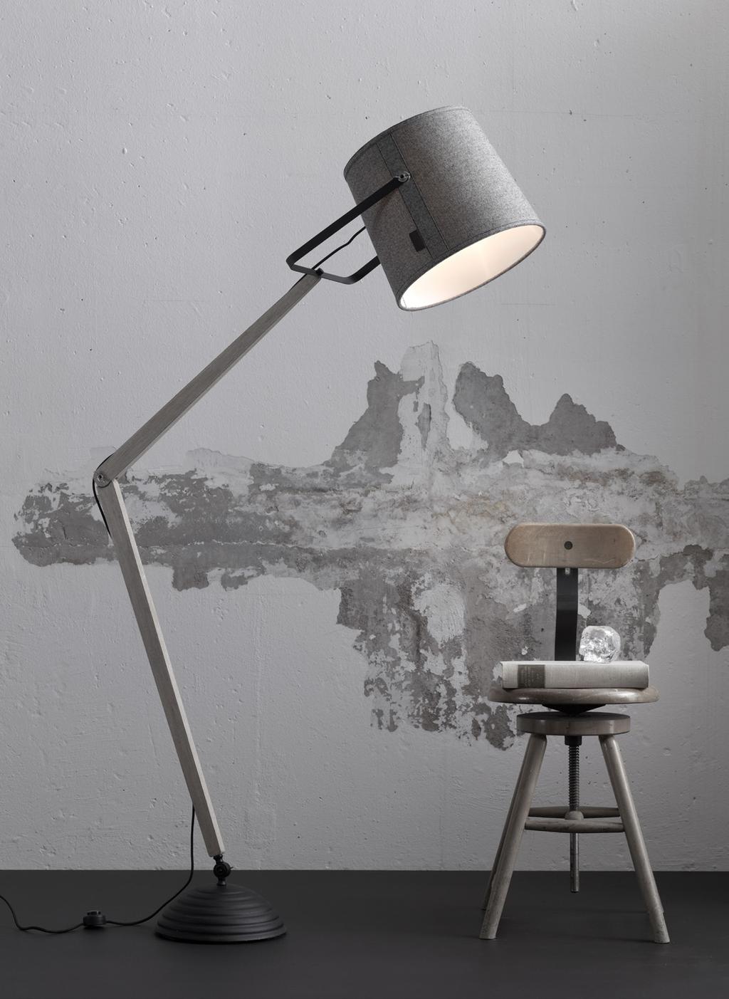 10 10 LEGEND Floor lamp