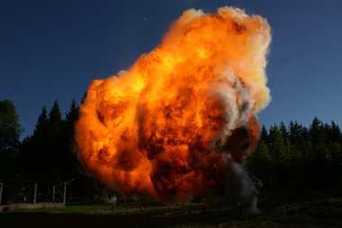 Räddningstjänsten till Tillstånd och förvärv av explosiva