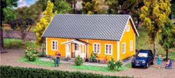 Nyhetssvepet Foto från respektive tillverkare om inte annat anges Faller Faller (www.faller.de) har tagit fram en gul villa som de kalllat Villa Karin.