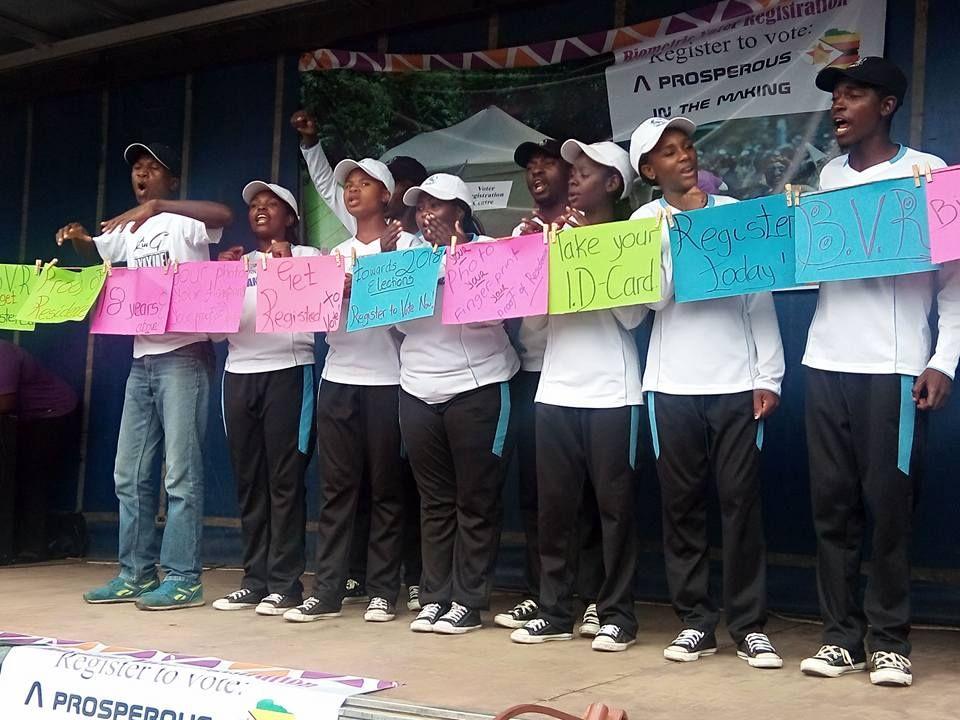 Inledning Under 2017 har förbundet Ung Teaterscen haft ett samarbetsprojekt med föreningen Victory Siyanqoba Trust i Zimbabwe.