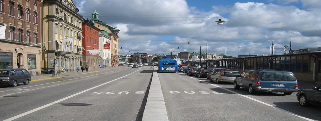 42(58) 9 Busskörfält, reserverat körfält För att förbättra framkomligheten för busstrafik på gator med hög trafikbelastning kan busskörfält anläggas.