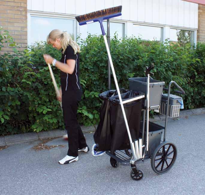 Artikelnummer: 29184 Fastighetsskötsel 985x560x1100 mm 19,1 kg fastighetsvagn robust Våtvagn Fastighetsvagn Robust Våtvagn har ett kraftigt förstärkt lackskydd som står emot hårda tag och rostangrepp