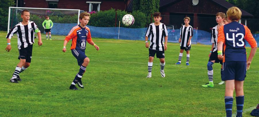 12-åringar 9-manna Godkänd DISPENS Vi utser segrare i klassen12-år Följ Svennis Cup online resultat direkt i mobilen http://www.procup.se/mob/app31185.