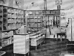 110976 1966 Trikåcentralen grundades 1934 av Hildur Gustavsson och Tora Lundberg som öppnade affären på Kungsgatan 73.