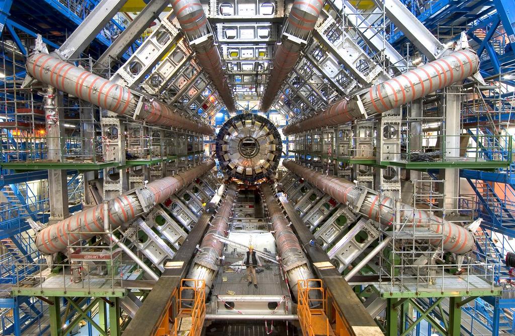 ATLAS toroid magneter CERN LHC tunneln LHC magneter LHC experimenten ATLAS ATLAS magneter ATLAS