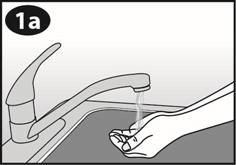 Bild 5: NuvaRing kan tas ut genom att kroka fast pekfingret i nederkanten eller genom