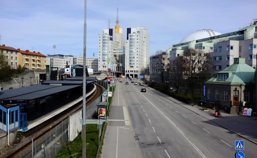 Gränser Stora vägar och befintliga tunnelbanespår i marknivå utgör
