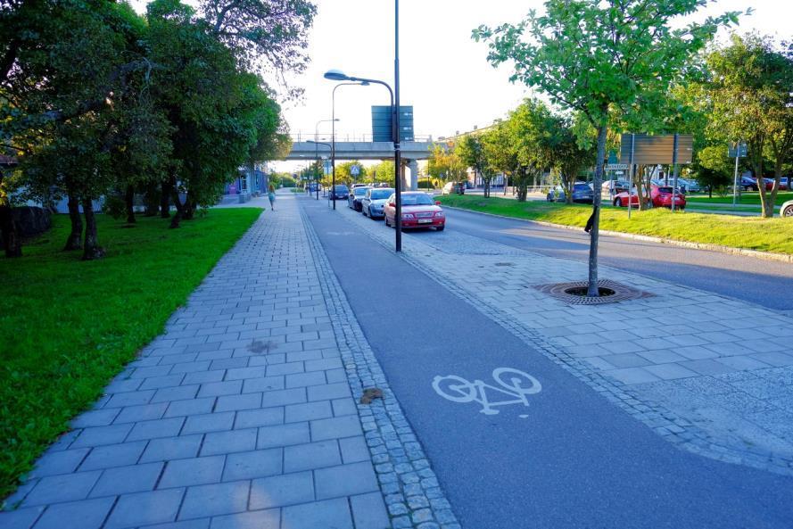 Gångstråk Viktiga gångstråk följer Sockenvägen och Enskedevägen.