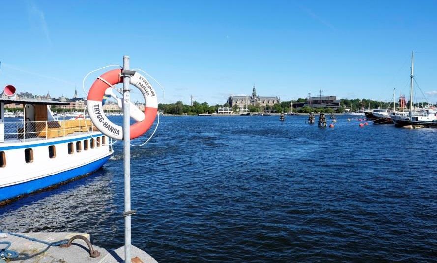 Gränser Vattnet utgör en fysisk gräns.