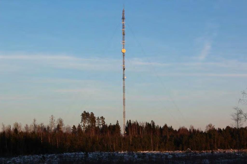 SVEVIND OY AB SANDBACKA VINDKRAFTSPARK 111 (224) Figur 14-4. Telia-Soneras 105 meter höga länkstation (Munsolb 6 559 3529) är belägen intill projektområdet.
