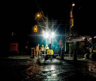 PAC-LIGHT PL4000 Bygg - Stationär Ljusmasten Paclite erbjuder den ekonomiska ljusmasten med kraftfull belysning, 4 x 1000 W projektorlampor av högtrycksnatrium som ger en belysning av 350 000 lumen.