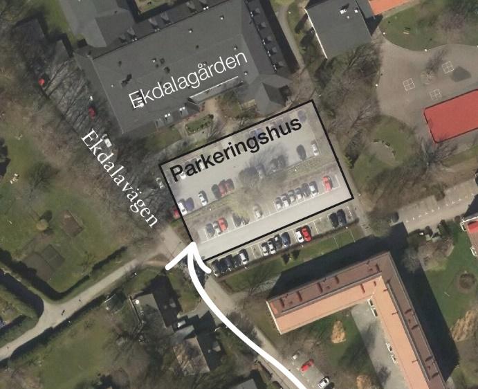 6.Ekdalavägen Yta och infarter Vy över platsen idag Kriterium Motivering Gradering A Uppsamlande effekt B Anslutning till parkeringshus i lokalvägnätet C Stadsbyggnadspotential på platsen (annan än