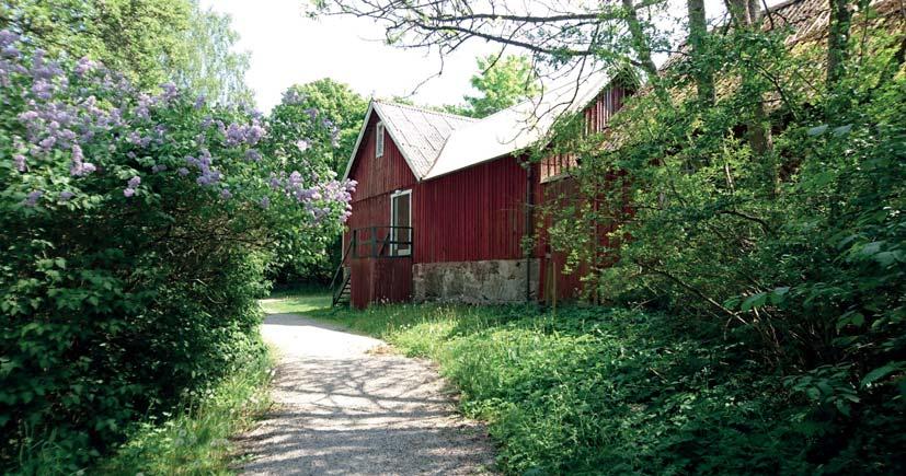 med befi ntlig villabebyggles till vänster