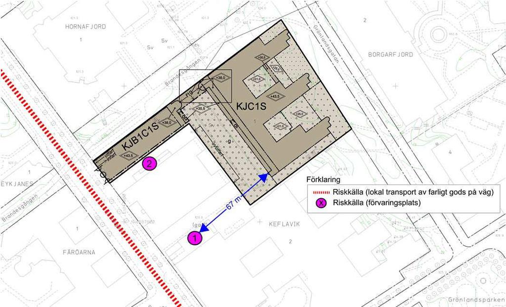 För olycka på Isafjordsgatan har frekvensen beräknats för en 1 km vägsträcka. De beräknade skadeområden för olycksscenarierna skiljer sig kraftigt i förhållande till den totala vägsträckan.