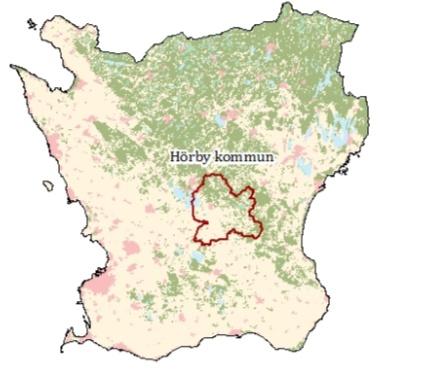 Berggrunden utgörs av sandsten och gränsar i öster till Linderödsåsen som är uppbyggd av gnejs. Jordarten (Figur 2) består av en sandig morän (SGU, 1998).