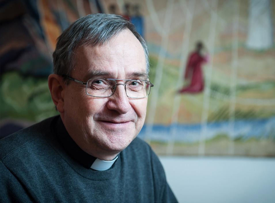 0703-99 67 55. Samarrangemang mellan Kopperskyrkan och Svenska kyrkan i Stenungsund. Tio små hus och ett kapell Ett kulturarrangemang tillsammans med konstnärer i Stenungsund med omnejd.