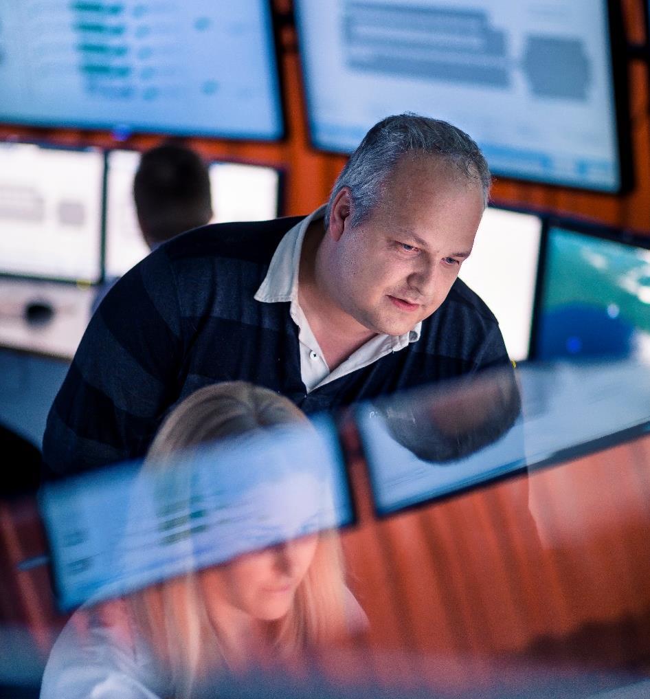 Centralt Q3/216 Orderingång 1.139 milj. euro, +5% Omsättning 1.79 milj. euro, -12% Orderingång jmf. med fakturering 1,6 (,89) Jämförbart rörelseresultat 123 milj.