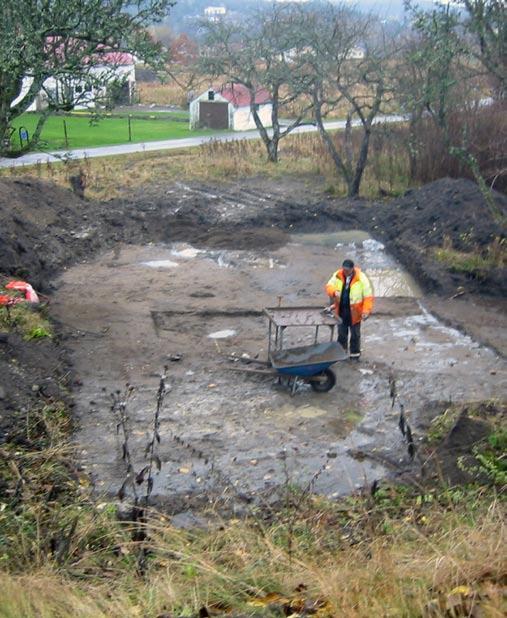 År 2005 undersökte Riksantikvarieämbetet UV Väst två mindre stenåldersboplatser i Bukärr, Släp socken i Kungsbacka.