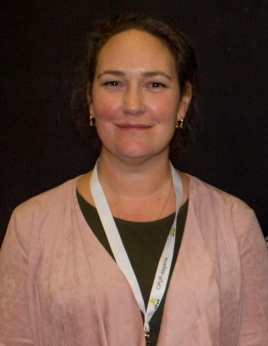 Lena Westbom och Kajsa Lamm (bild nedan), logoped vid Barn- och ungdomshabiliteringen inom Region Skåne, informerade om indikationer för gastrostomi, det vill säga att få en kateter som går in till