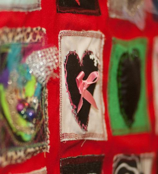 Textilslöjd (SL) Har du lust att skapa och vara kreativ, välj elevens val i textil. Här får du möjlighet att blomma ut med dina idéer och fördjupa dig i hantverkstekniker.