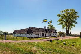 Dagsutflykt Tisdag den 21 maj Vi besöker Hammarskjölds Backåkra, Kiviks musteri och Onslunda borstfabrik. Kl 08.