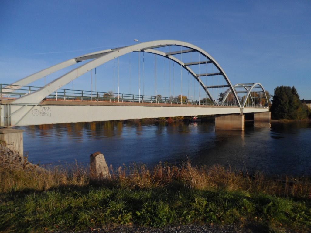 Brons landskapsanpassning och arkitektoniska utformning ska även bidra till en visuellt positiv upplevelse av älvrummet och dess omgivning.