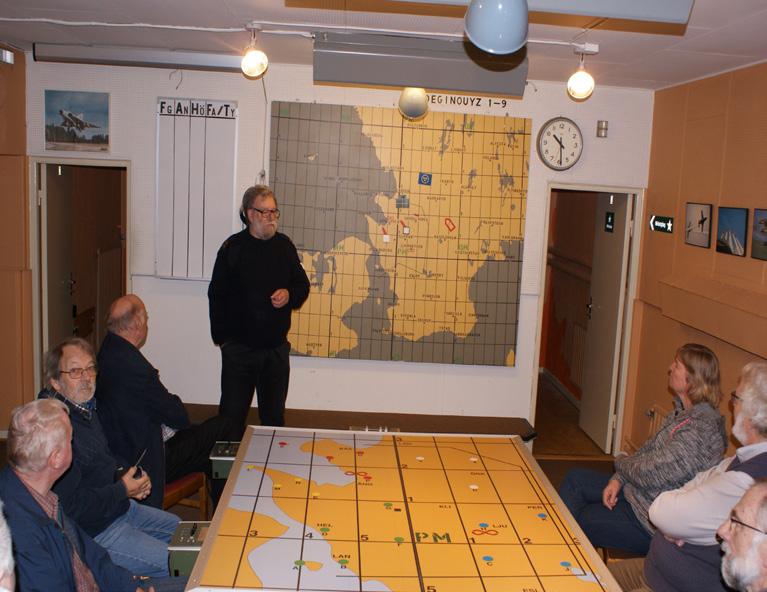 Besök hos Svalan Genom vår kollega i FRO Malmöhus, Mats Nordström, kom vi i kontakt med ett LGC (Luftfruppscentral) i Åstorp.