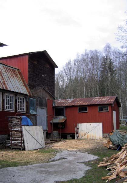 Den moderniserades 1943 och drevs då inte med vattenkraft.