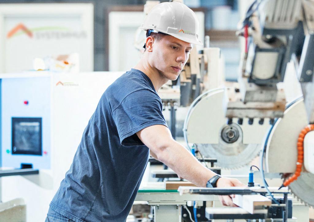 Husproduktion Strax utanför Uppsala i natursköna Harbo ligger vår fabrik som startades upp första juni 2018. I dagsläget sysselsätter vi tio man på orten.