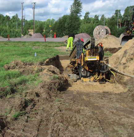 För att kunna genomföra detta grävdes en utvidgning där tryckmaskinen skulle stå. De boplatslämningar som framkom undersöktes till hälften och profilen dokumenterades i skala :0.