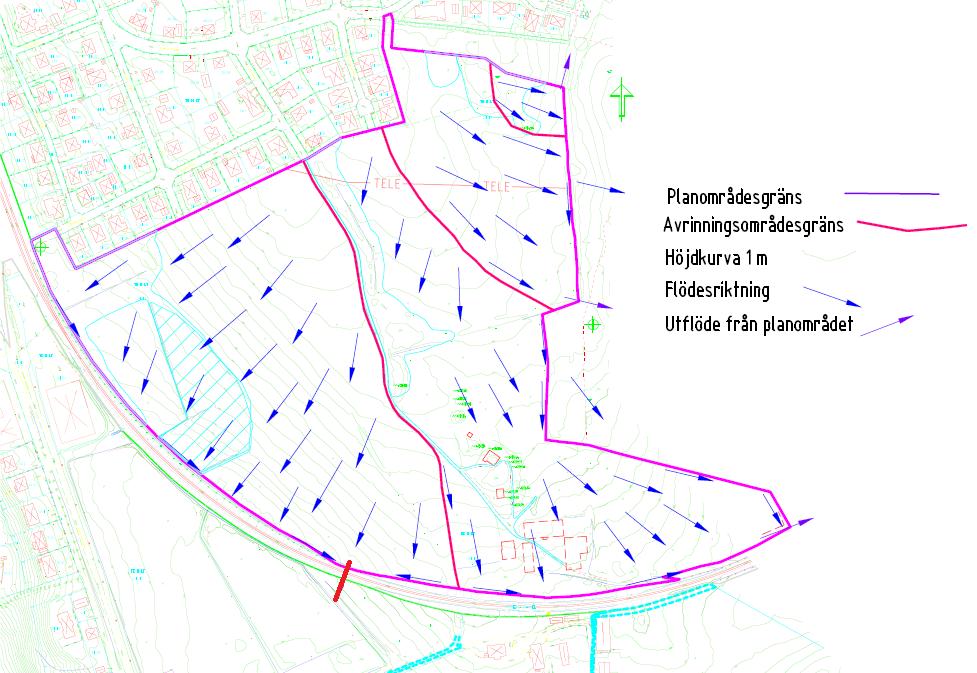 825 60506 lämnar planområdet utefter den östra gränsen och rinner sedan vidare över åkermark och genom diken tills det rinner under spåret omkring 200 m öster om planområdet.