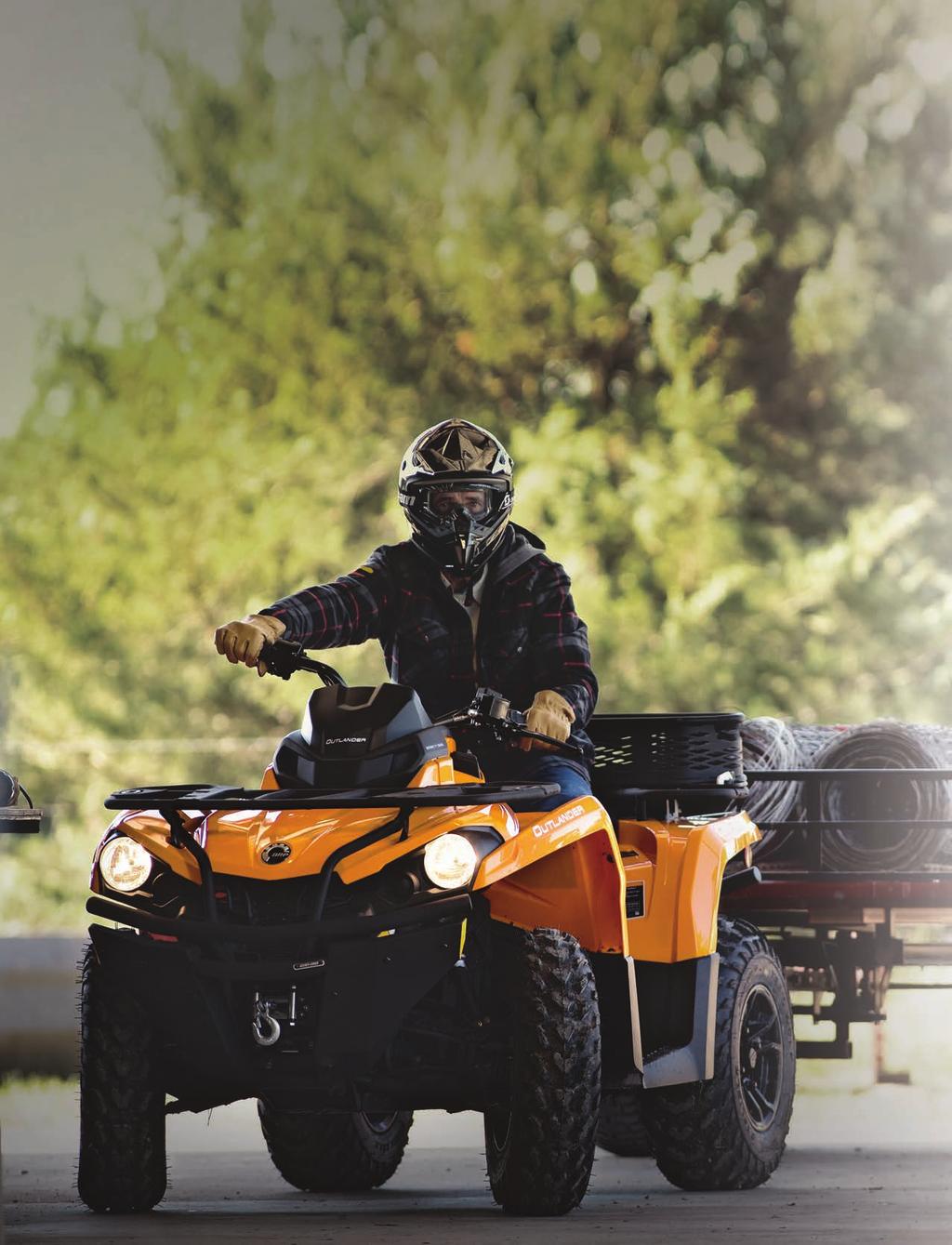 2019 ÅRS OUTLANDER ATV-MODELLER ÄR DE TUFFASTE OCH MEST ROBUSTA TERRÄNGGÅENDE FORDONEN PÅ MARKNADEN. DE ÄR INTE BARA KAPABLA TILL HÅRT ARBETE, DE KRÄVER DET.