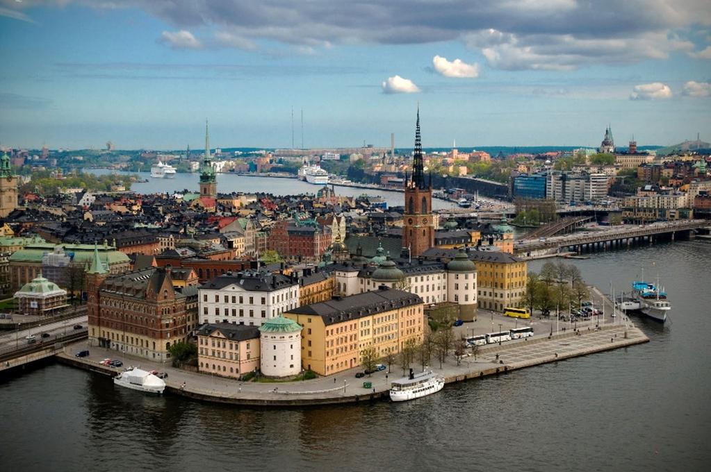 15 kommuner står för ca 52 % av det totala antalet handelsrelaterade utbildningsplatser De 15 kommuner i Sverige som har flest handelsrelaterade utbildningsplatser Kommun Län Antal platser Stockholm