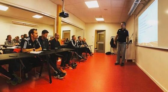 Racerunninggruppen Upsala IF har en racerunninggrupp med cirka 15 aktiva medlemmar och tränare som under hösten utvecklats till landets största racerunninggrupp.