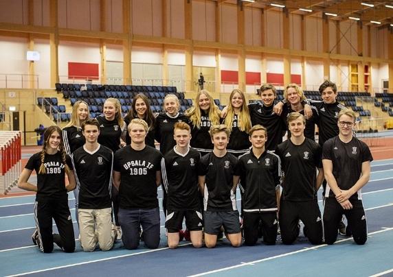 i längdhoppet med ett hopp på 6.28m. Under söndagen slog Oliver personligt rekord i höjd när han klarade 1.98m, med det kom han tvåa. Albert Nygren tog sig enkelt till final i P16 400m.