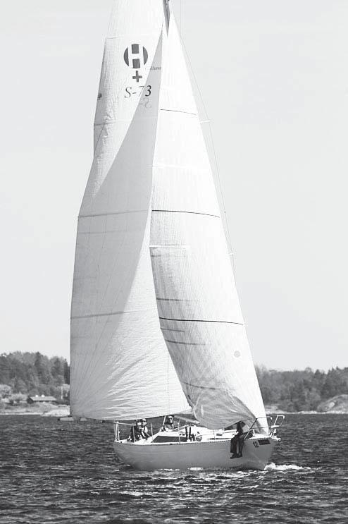 I samband med torrsä ningen är det vik gt a tänka på miljön Torrslipning får bara utföras med täckning ända ner till och på marken samt runt båten för att samla upp alla sliprester så att inte andra