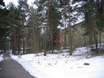 5d, område vid kvarteret Peppardosan, ligger bakom befintlig bebyggelse längs Saltvägen. Längs gatan ligger idag en rad med lamellhus.