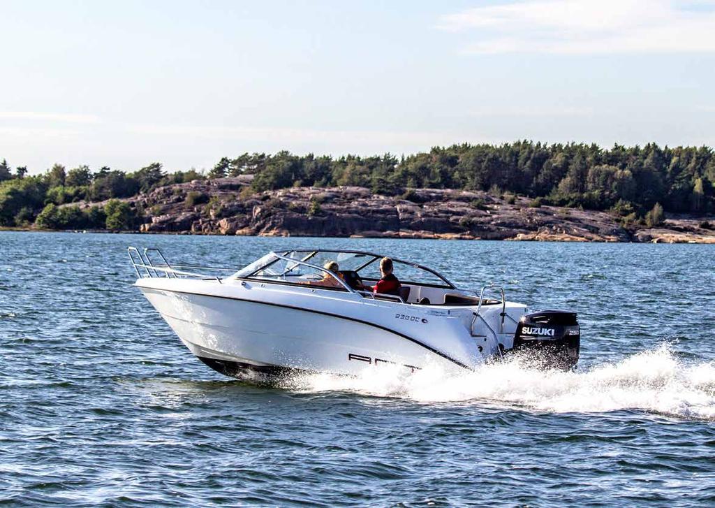 AMT 23O DC AMT 230 DC är vår hittills största daycruiser. Den här båten är väl lämpad för både dagsturer samt längre utflykter.