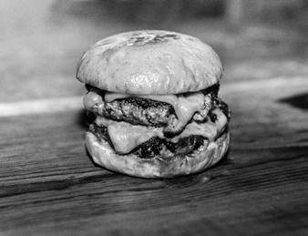com LIPPI BURERS ar utnämnts till världens bästa hamburgerställe utanför USA.