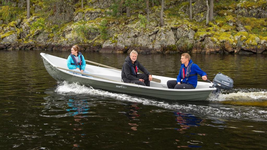 Lätt att bära och lätt att använda Den här attraktiva motorn med sitt snygga och eleganta utseende erbjuder all den kraft du behöver för att komma ut på sjön med tillförsikt.