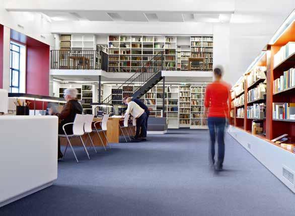 (flooring, bonding och movement systems) och erbjuder ett komplett sortiment