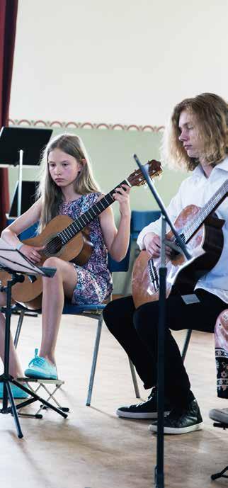 Ensemblesång Annika Mylläri, Emma Salokoski Kammarmusik Samtliga lärare Orkesterdirigering Petri Sakari Barockensemble Elina Mattila, Niklas Mellberg Musikteori och tonträffning meddelas senare