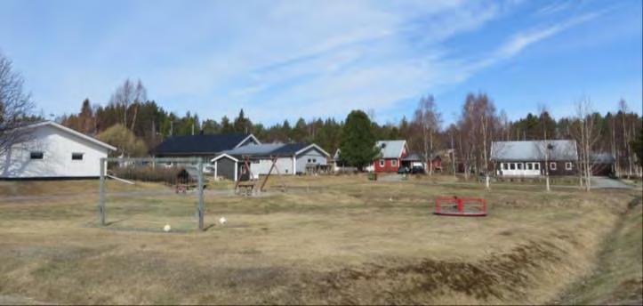 Hur kan centrummiljöerna utvecklas? Behövs gemensamma mötesplatser utomhus? Är lekparken tillräcklig? I Jävre finns väldigt lite avsatt parkmark. Anlagd park saknas. Avsatta grönstråk saknas.